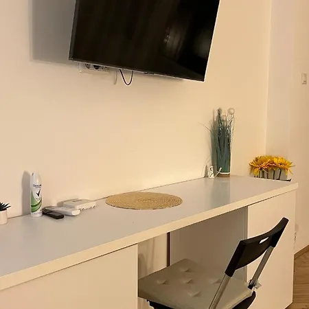 Romana Apartment *
